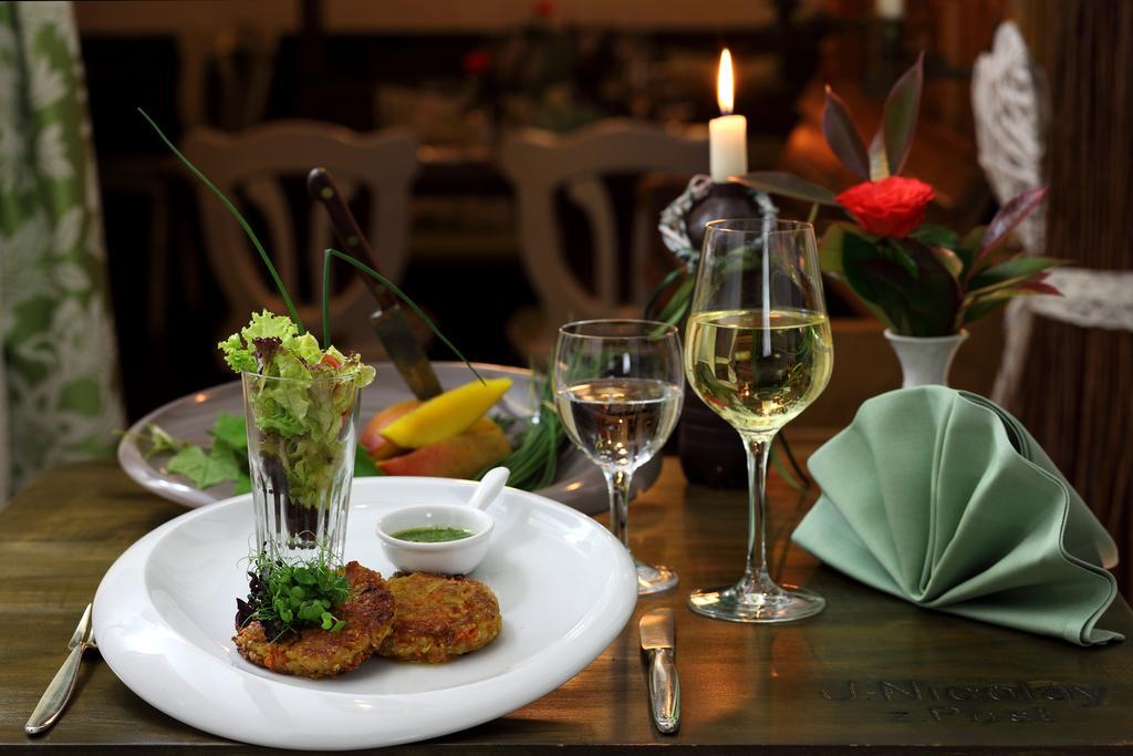 Vegan Hotel Und Restaurants Nicolay 1881 Hotel Zeltingen-Rachtig